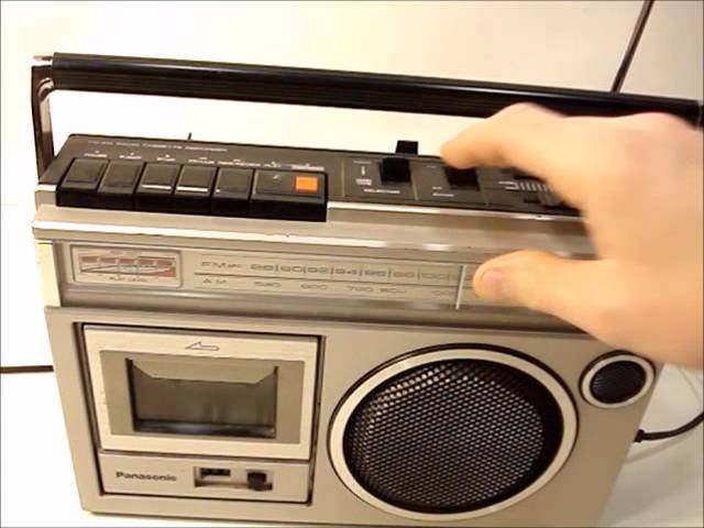 1980s Panasonic RX-1650 AM FM Radio Matsushita Made in Japan - YouTube