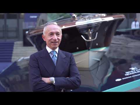 Luxury Yachts - Ferretti Group Listing Day on the Milan Stock Exchange