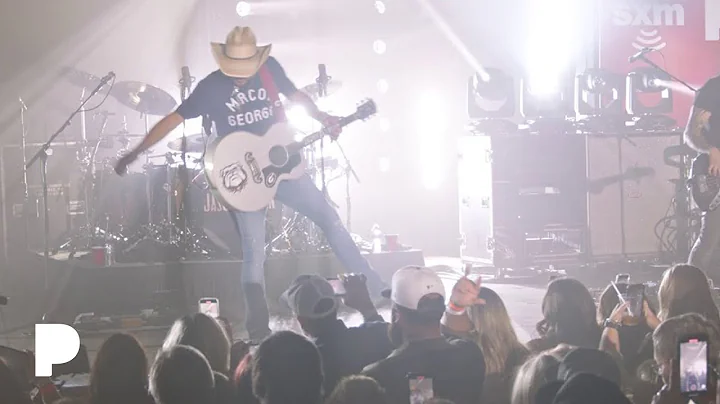 Jason Aldean  My Kinda Party [Pandora LIVE] | Small Stage Series