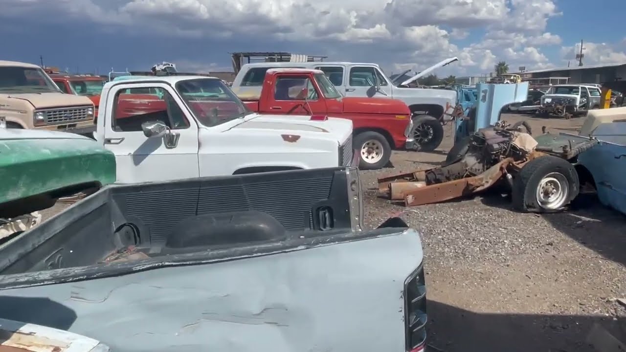 Cruising DVAP: Vintage Pontiacs & Diesel Engine Haul - YouTube