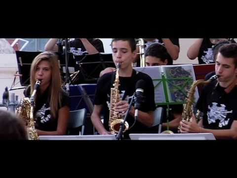 Guarda 2010 tea for two sant andreu jazz band su YouTube Guarda 2010 tea for two sant andreu jazz band su YouTube