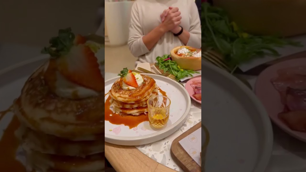 Girls Brunch in Barcelona at BRUNCH & CAKE