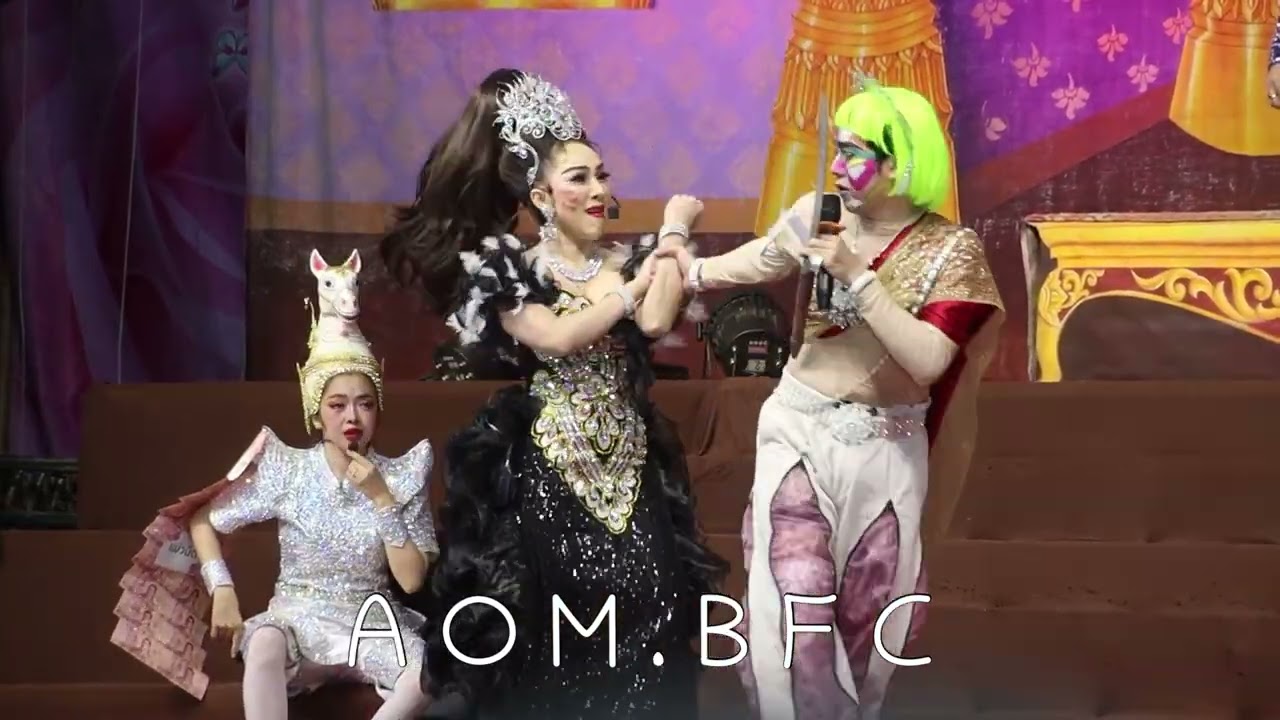 วันนี้วันเกิดป๊าแม่เฮนบอกว่า “อด” แล้วเบลล์นี่สายข่าวแท่เฮนหรอ ป้อนข้อมูลเก่งเวอร์ 😹 