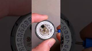 How does the Date Chage work in a Watch? Seiko NH35 date change