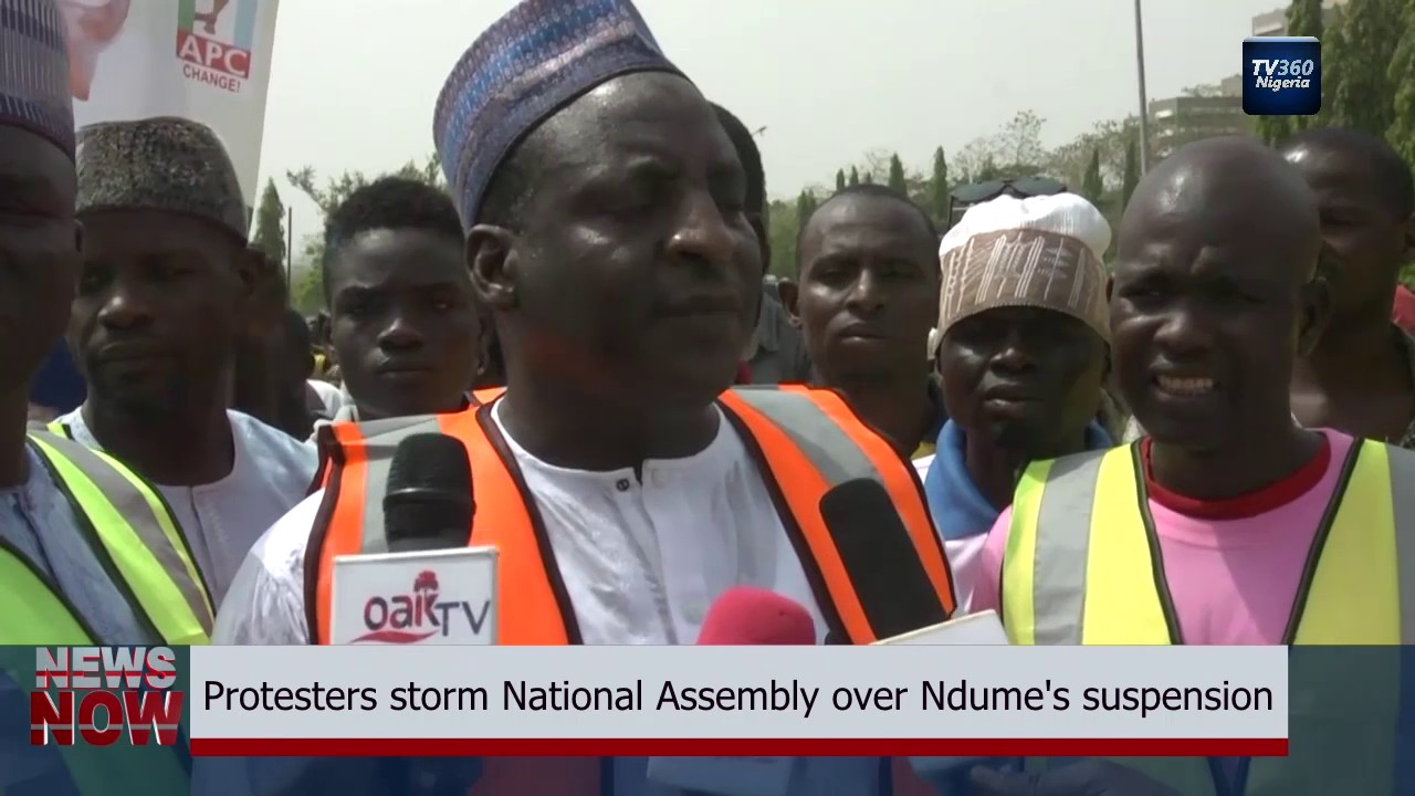 Protesters storm National Assembly over Ndume's suspension (Nigerian News)