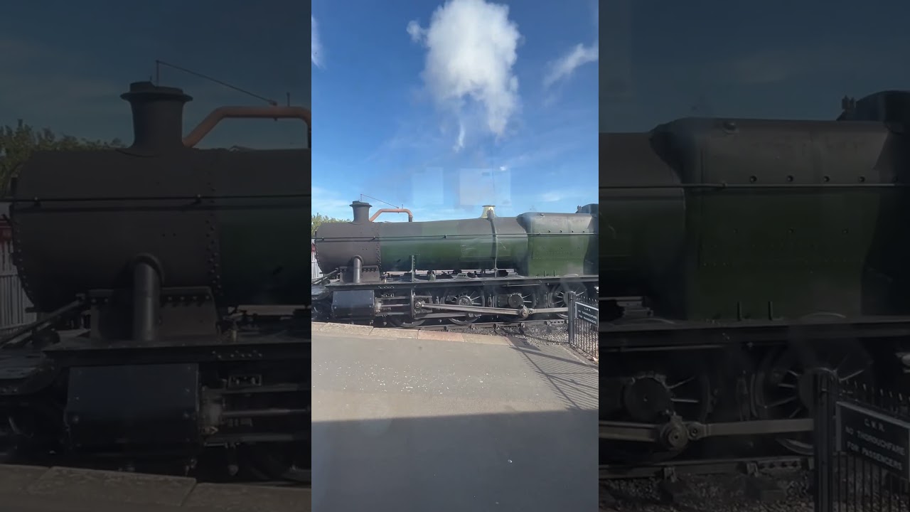 2857 Departing ￼Kidderminster  during the Autumn steam gala 17/9/22
