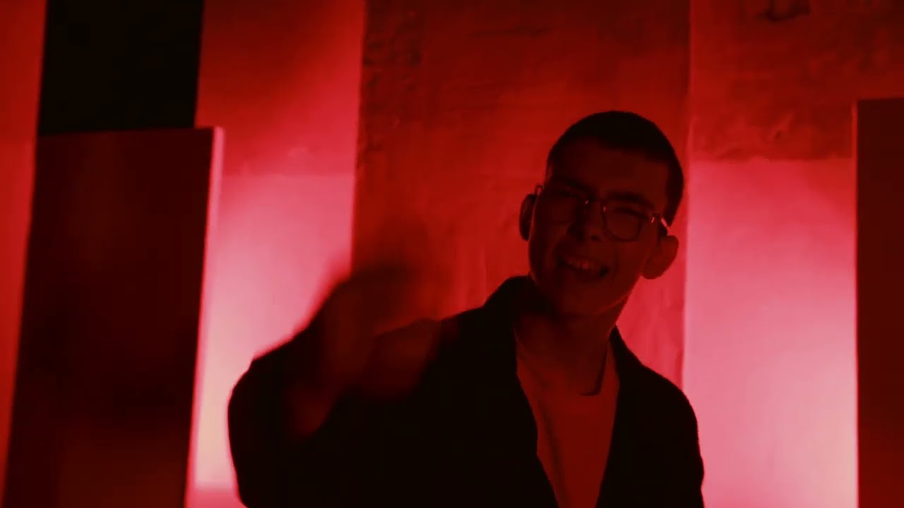 zneaky! (Videoclip Oficial)