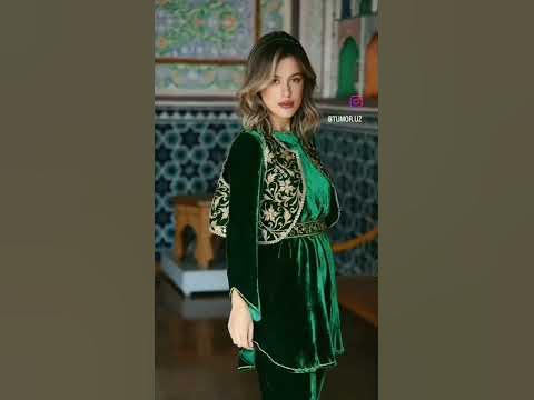 Qolim bilan qolimni siltab tashladim Ular bizni mast qilishdi va bizni davra ichida tomosha qilishimizga ruxsat berishdi