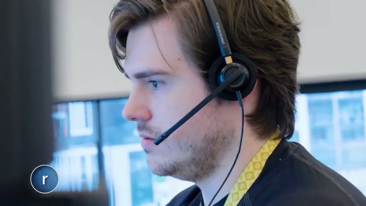 What it's like being a 911 Dispatcher on Seattle Refined