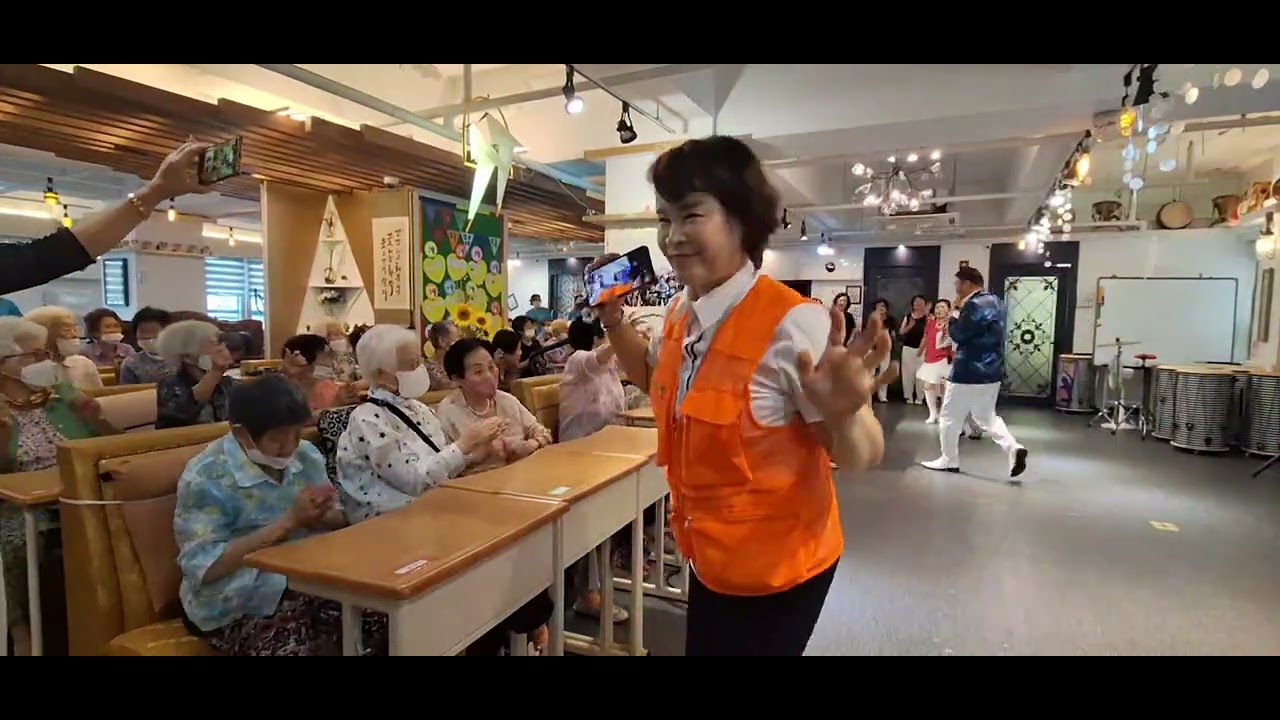 나창대 도찐개찐(베스트재활주간보호센터 재능기부)