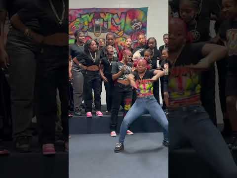 😲 Ok! Tink Tink Turn It Up❗️ #fypシ゚viral #dance | Join BZL Membership NOW❗️ Click Link Below⬇️