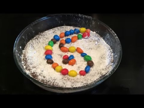 recette-gâteau-d'anniversaire-au-chocolat-avec-âge-en-décoration