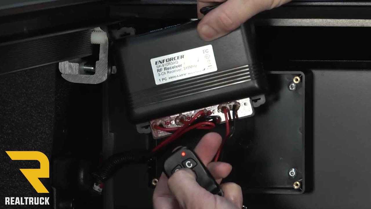 How To Program The Key Fob On A Gatortrax Electric Tonneau Cover Youtube