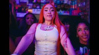 Ice Spice - DELI (OFFICIAL VIDEO) She a baddie, she showing her panty