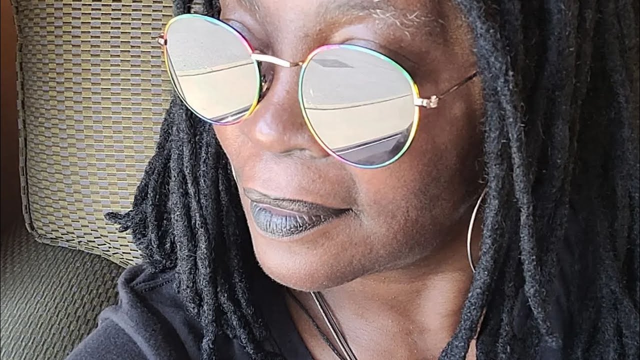 Monday Vibing With Val Jones DaO: What R U Singing Today?! 🎄⚖️🪬 