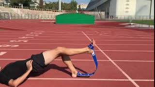 19 Glute bridge hamstring kick
