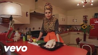 Paloma Faith - Cooking With Paloma Faith - The Perfect Chicken (VEVO LIFT)