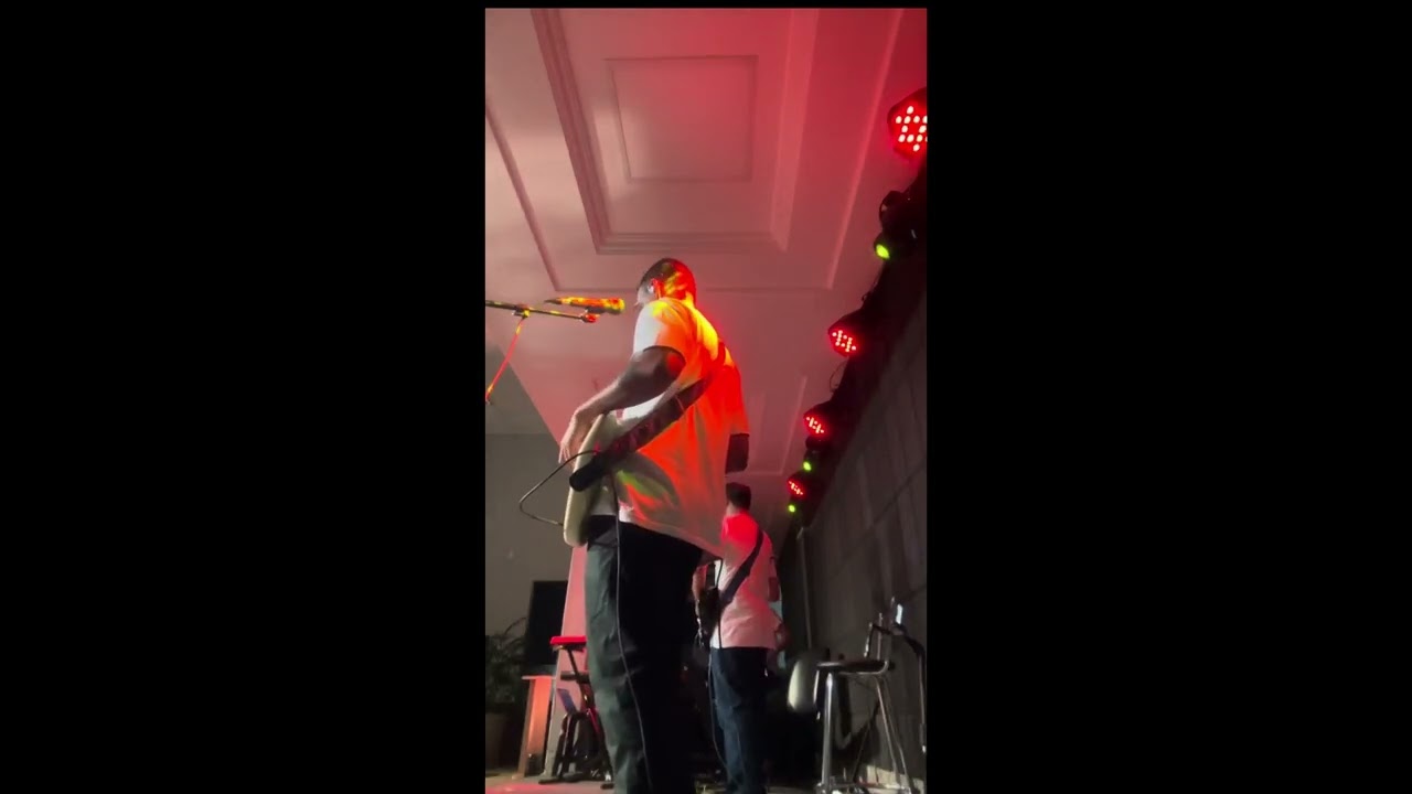 Luan Pessim - O Fogo Nunca Dorme + Banda Ao Vivo