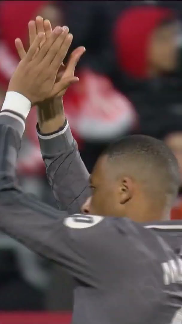 MBAPPÉ is all smiles ? ?