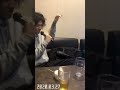 カラオケで「もうええわ」を歌う藤井風