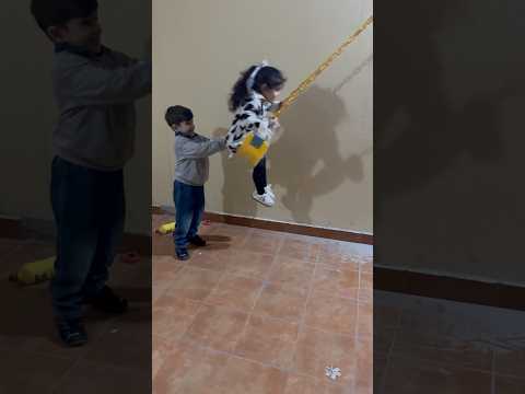 تحدي مين اقوى الشباب و لا البنات شاركونا و صوتو  