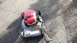 Honda hr216 mulching lawn mower
