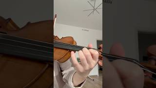 Poziția 1 🎶 Cine recunoaște melodia? #violin #violinmusic #vioara #muzicaromaneasca #traditional