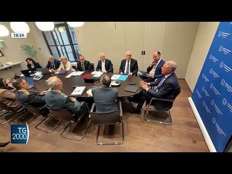 Video Governo verso nuovo taglio accise. Le imprese da Urso