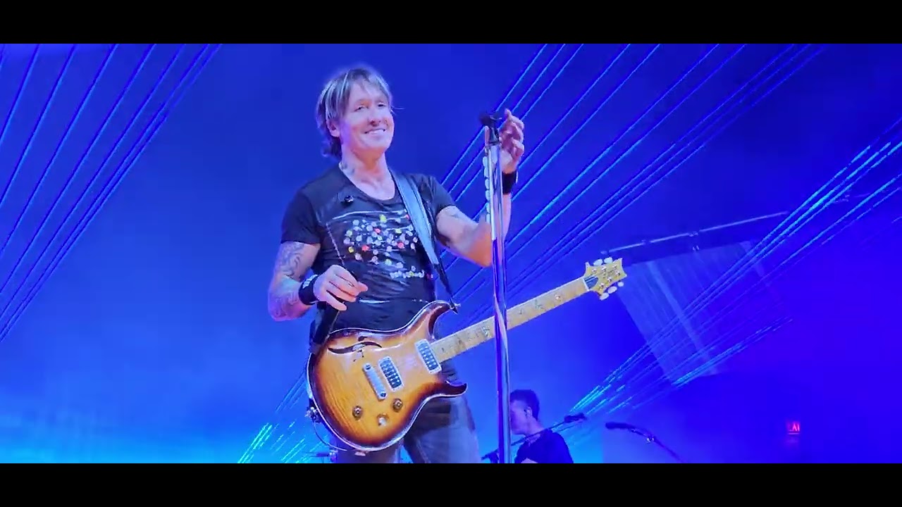 KEITH URBAN  "Blue Ain't Your Color" @ Cincinnati   6/26/25