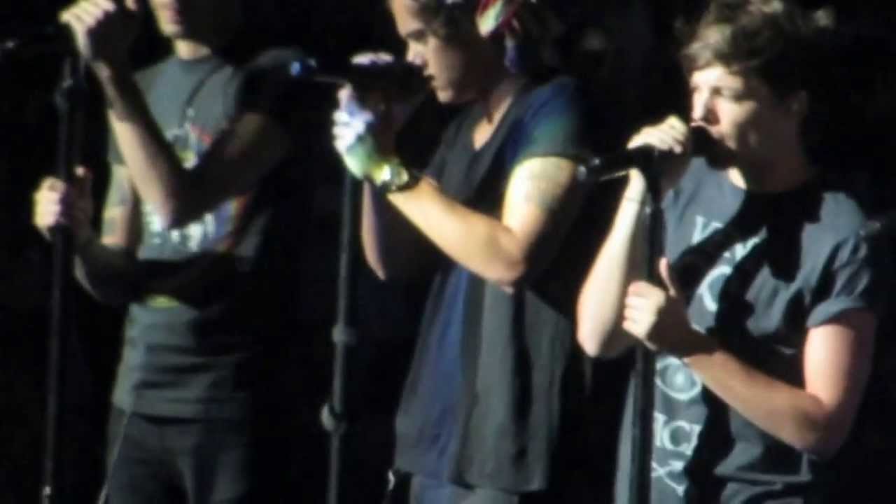 One Direction Performing 
