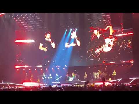 Jonas Brothers  ‘Burnin Up’ @ The O2