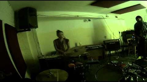 Foju 浮遊 Frequency: Falciform