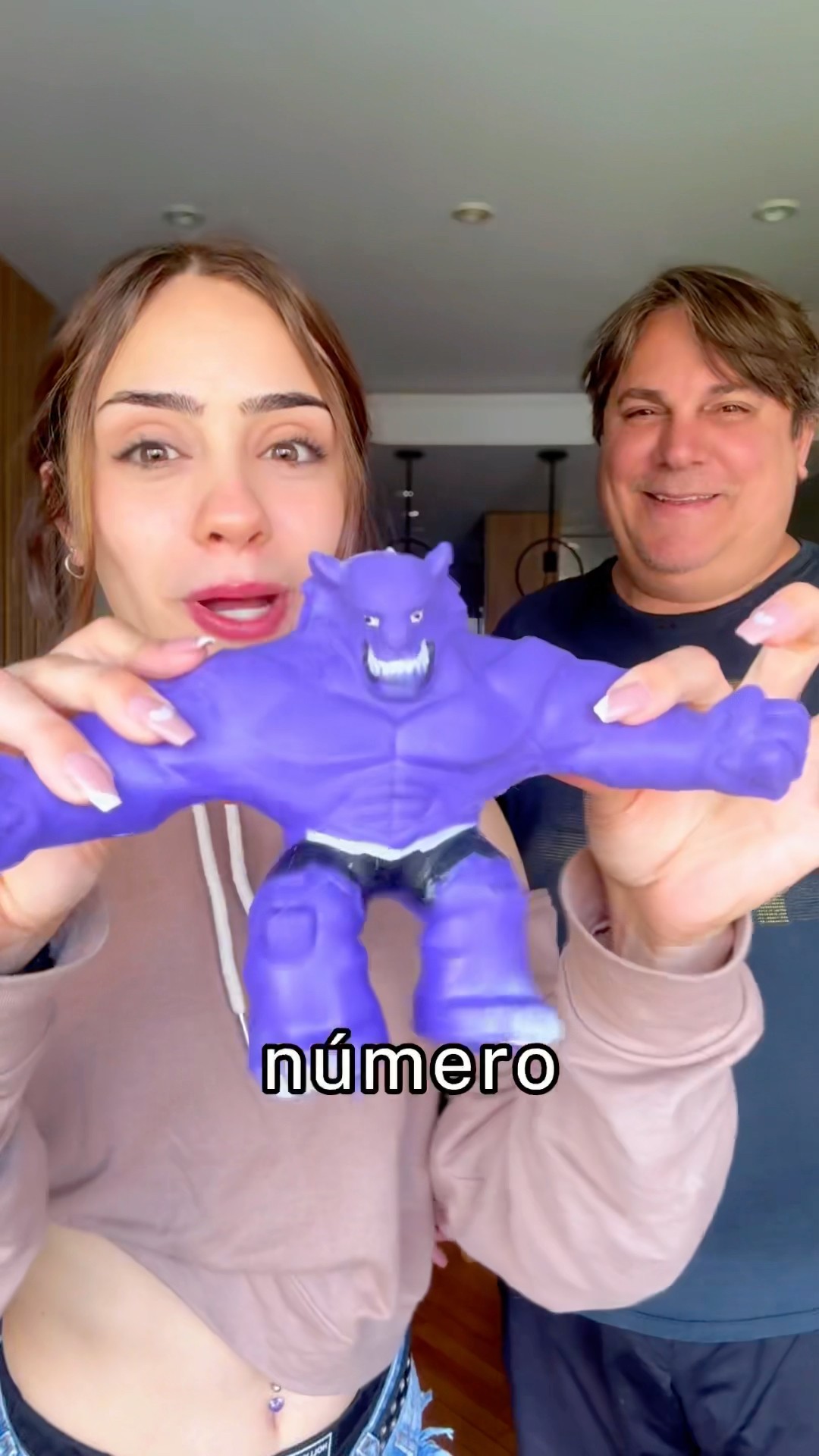 JUGUETE “IRROMPIBLE” JAJAJAJAJAJAHAJAHHAJAHAHAHHAHA?