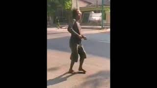 Video Lucu Orang gila Joget