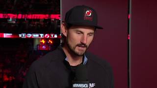 Hellebuyck habla con el equipo de MSG