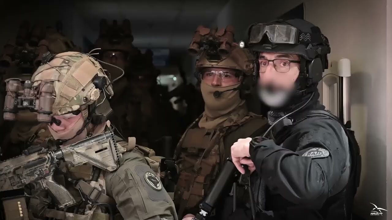 ELITE POLICE UNITS GIGN RAID GSG9 - 