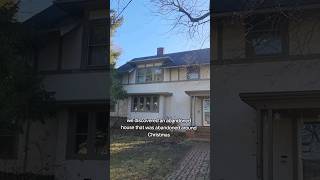 this house went abandoned during Christmas