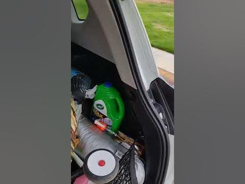 2016 Toyota RAV4 trunk getting stuck - YouTube