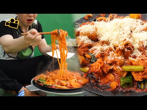 시네마먹방 Snowflake cheese Dakgalbi(Spicy grilled <strong>chicken</strong>)<strong>ENG</strong> Cinema Mukbang DoNam
