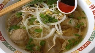 Please click on link below for the full listing of ingredients! thanks
watching! recipe: https://eatnowcrylater.blogspot.com/2011/03/pho.html
my new blog...