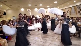 Kina Gecesi̇ Gi̇ri̇şi̇ Gamze Geli̇n Oryantal Dans Testi̇ Kirma Oyunu Kli̇p