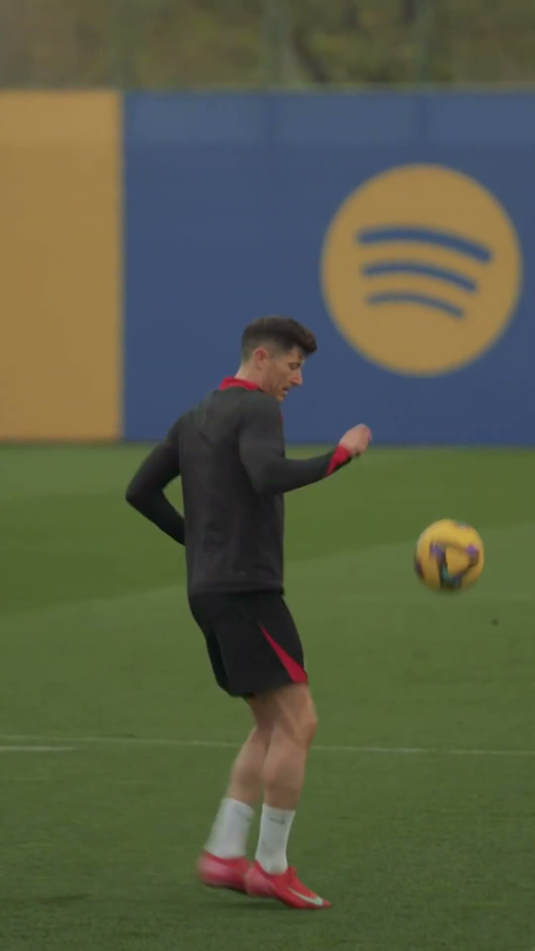 The last ball control is insane ? #fcbarcelona #football #shorts