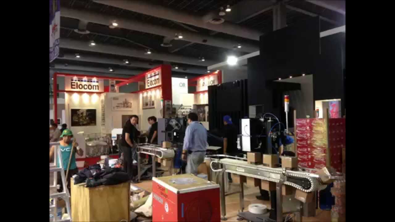 Cómo se construye un stand de feria (en 10 segundos)