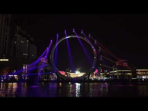 The world's largest spokeless/shaftless Ferris Wheel