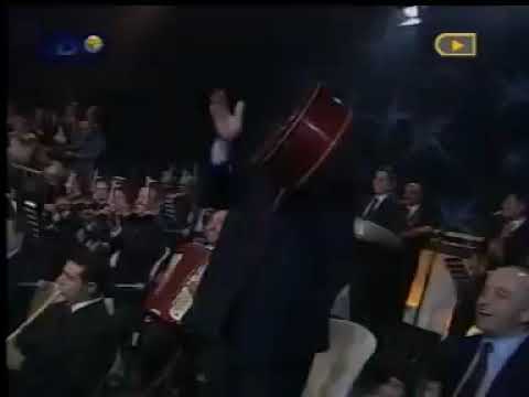 اه يابو مجد اه ملحم بركات يا حبيبي حبك حيرني           