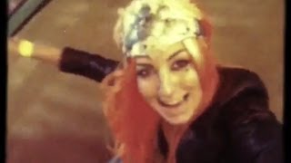 Neon Hitch in a Tea Cup [Vlog]