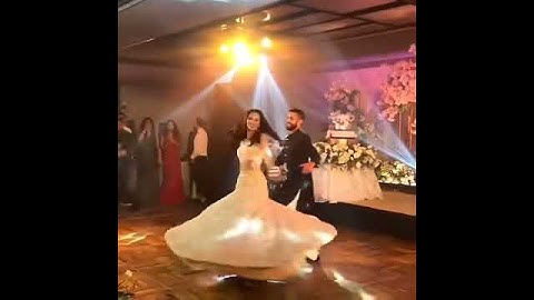 Thumbnail of Engagement couple dance 😊