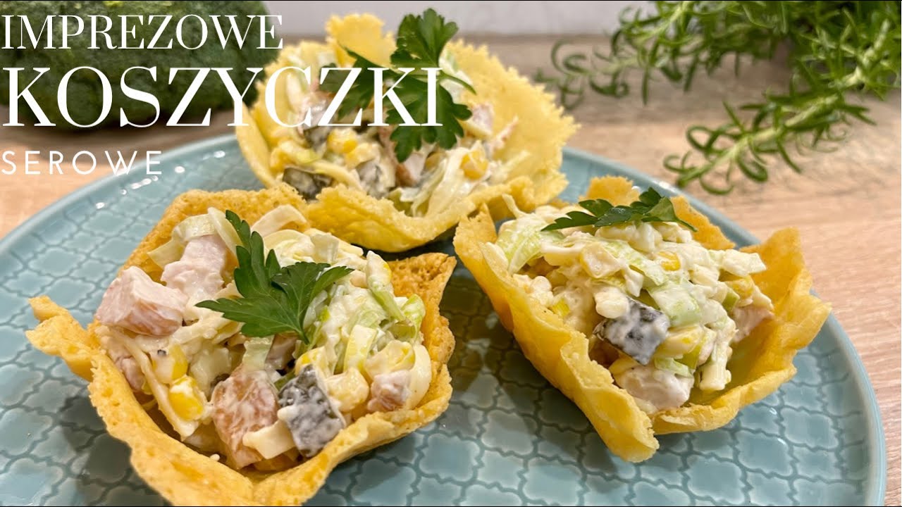 Serowe koszyczki do sałatki. Oryginalny sposób na podanie sałatki na imprezę