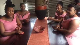 Tahillah Praize  Usiholile cover