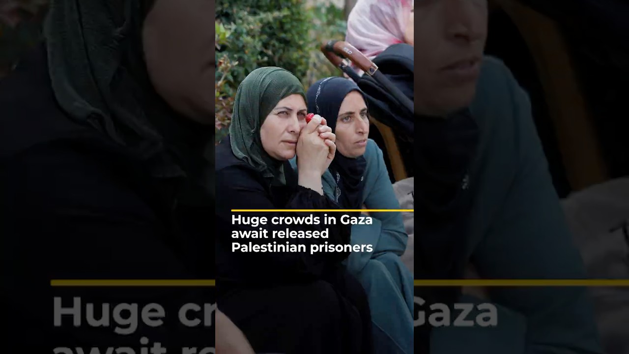 حشود غفيرة في غزة تنتظر الإفراج عن الأسرى الفلسطينيين | AJ #shorts